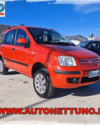 Fiat Panda 1.3 MJT 16V 4x4 con Gancio Traino