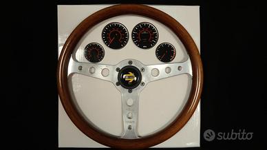 Volante Momo Super Indy con pulsante clacson