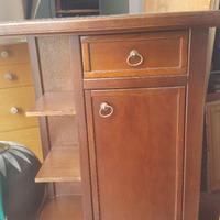 Mobiletto in arte povera