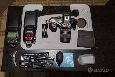 Canon r7 con sigma 18-50 RF 2.8  ed accessori