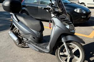 Scooter Peugeot LXR 200