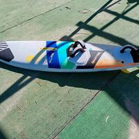 tavola windsurf pyramid quatro 86 litri 2017