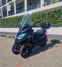 PIAGGIO MP3 300 HPE  SPORT