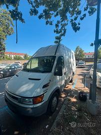Iveco daily passo medio tetto alto