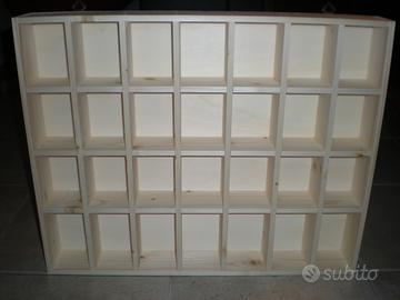 Bacheca portaoggetti in legno di abete