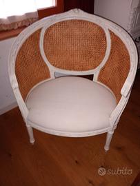 Poltrona in legno e schienale in paglia di Vienna