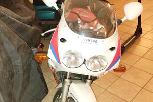 Yamaha fzr 600 funzionante.... prezzo trattabile 