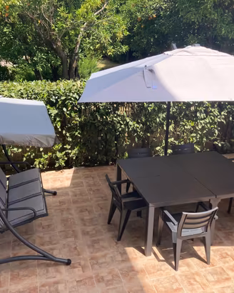 Set da giardino completo con ombrello 4x4 bizzotto
