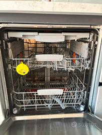 Lavastoviglie ariston 14 coperti