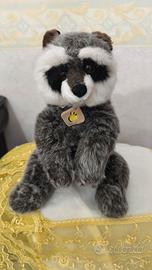 procione plush e company 