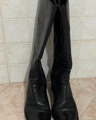 Stivali Vibram in pelle con cerniera N. 38