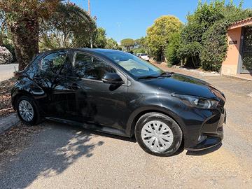 Toyota Yaris 1,5 Ibrida 5 porte Active 10/2022