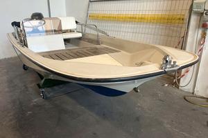 Boston Whaler 15 Sport