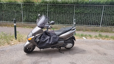 Yamaha majesty 125