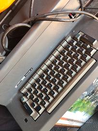Macchina scrivere olivetti Tekne 3