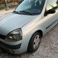 Ricambi usati per Renault Clio 1.2 16v 03 D7FG7