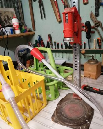 Tappatrice per bottiglie tappo corona