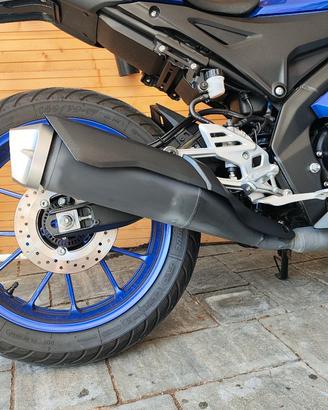 Scarico originale completo Yamaha r125