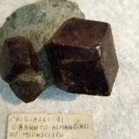 Gramato di Almandino 