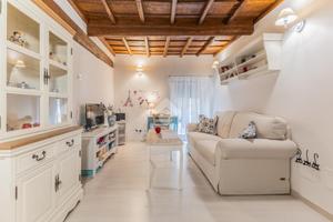 4 LOCALI A RONCIGLIONE