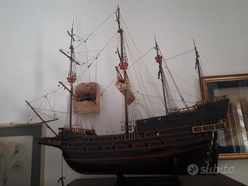 Antico veliero Revenge