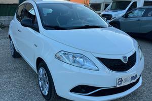 Lancia Ypsilon 1.2 69 CV 5 porte Gold