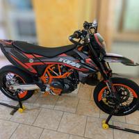 KTM 690 SMC-R 