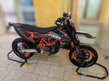 KTM 690 SMC-R 
