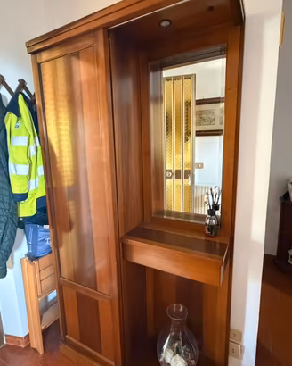 Divani tavolo e credenza