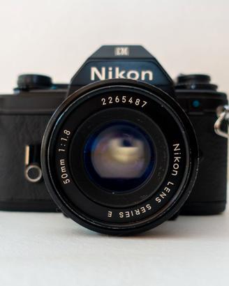 Nikon EM