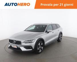 VOLVO V60 Cross Country BH39146