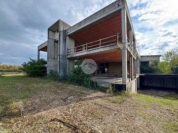 CAPANNONE A GUIDIZZOLO