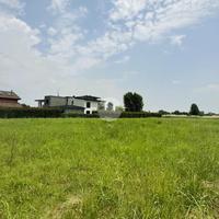 TER. RESIDENZIALE A MONTECHIARUGOLO