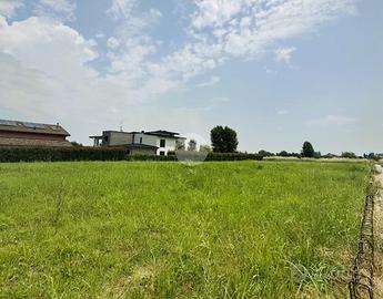 TER. RESIDENZIALE A MONTECHIARUGOLO