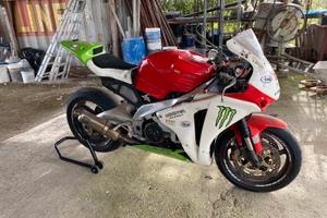 Aprilia rsv mille