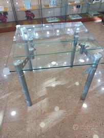 Tavolo in vetro allungabile