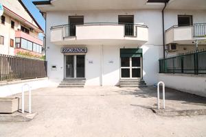 Locale Commerciale Trentola Ducenta
