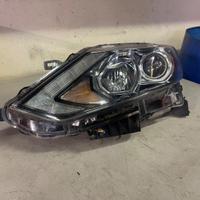 Faro - Fanale anteriore sx Nissan Quashqai 2016