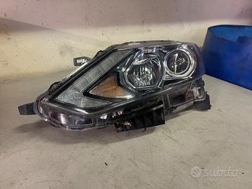 Faro - Fanale anteriore sx Nissan Quashqai 2016