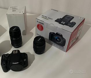 Canon eos 700D + 2 obiettivi + 2 batterie