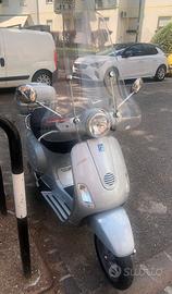 VESPA 150 LX