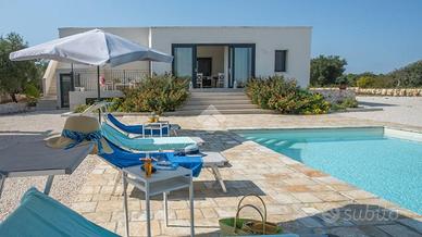 VILLA SINGOLA A CISTERNINO