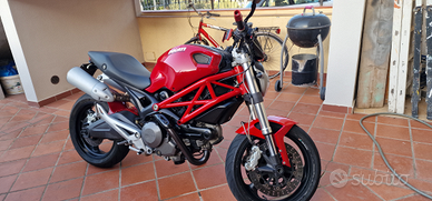 Vendo Ducati 696