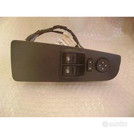 Pulsantiera alzavetri alzacristalli grande punt sx