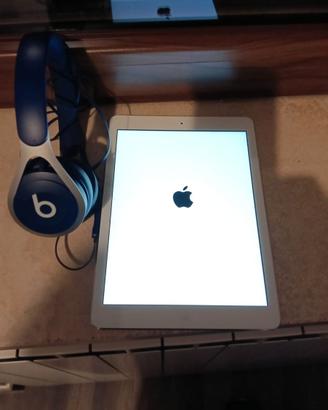 Apple iPad Air (Wi-Fi + Cellular) + Cuffie Beats