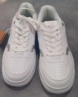 Scarpe sportive