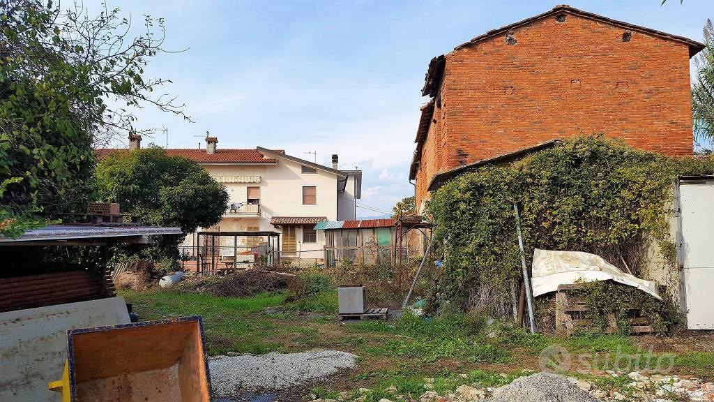 Rustico / Casale di 135 m² a Ponte Buggianese - Vista 3