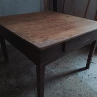 tavolo in legno