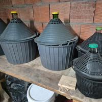 Damigiane 3x54 litri 1x20 litri 1x10 litri