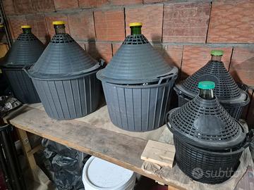 Damigiane 3x54 litri 1x20 litri 1x10 litri